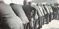 Зачем России столько чиновников?