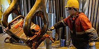 Китайцы хотят платить по-французски