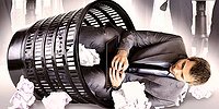 Почему чиновников в России все больше
